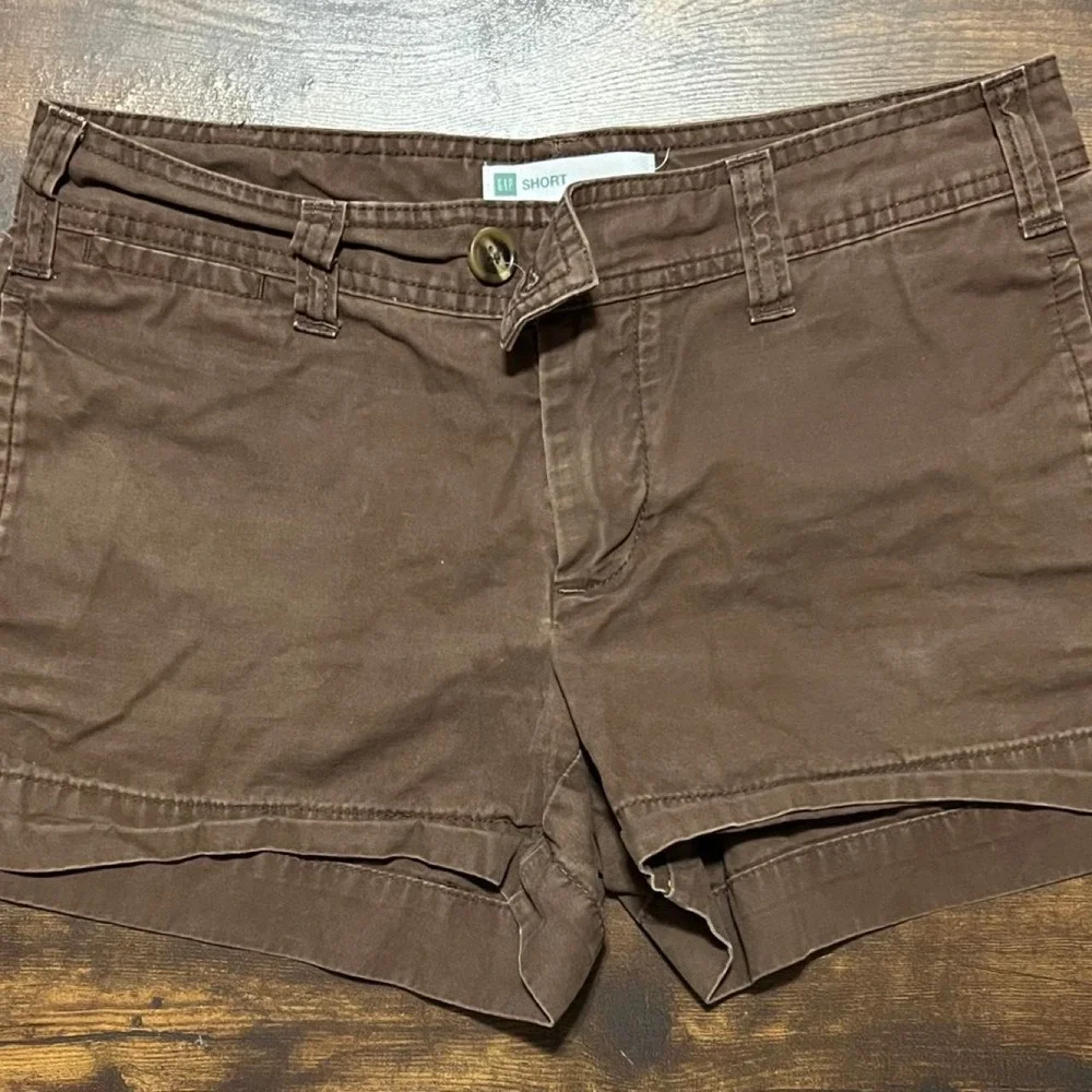 Gap Brown khaki shorts size 4 324.5